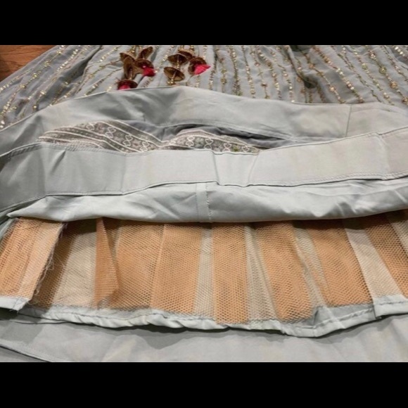 Lehenga Choli - Picture 8 of 12